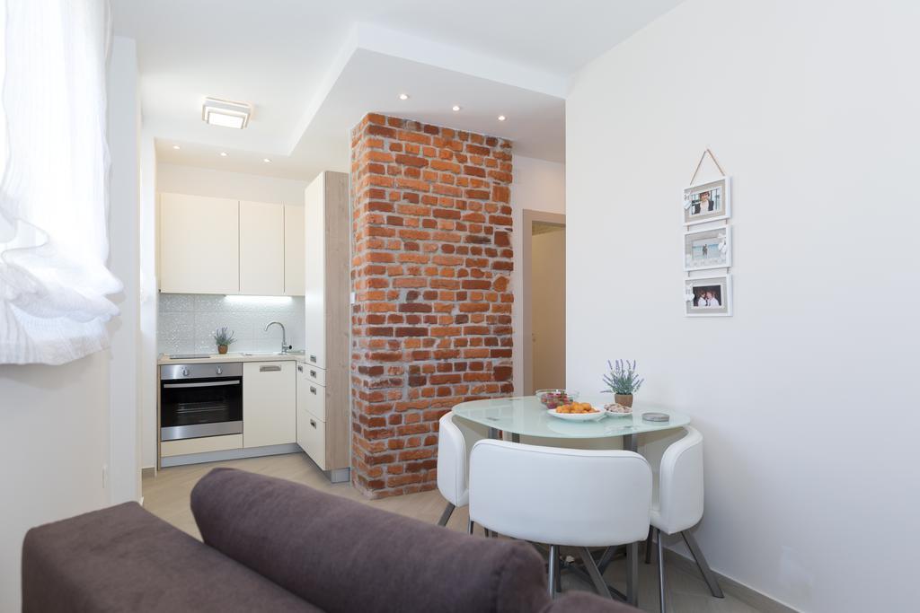 Central Boutique Apartments With Balconies, In Walking Distance To The Sea Задар Екстериор снимка