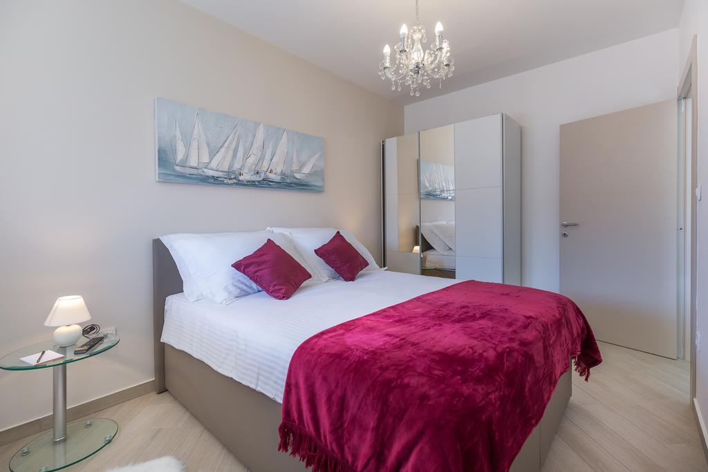 Central Boutique Apartments With Balconies, In Walking Distance To The Sea Задар Екстериор снимка