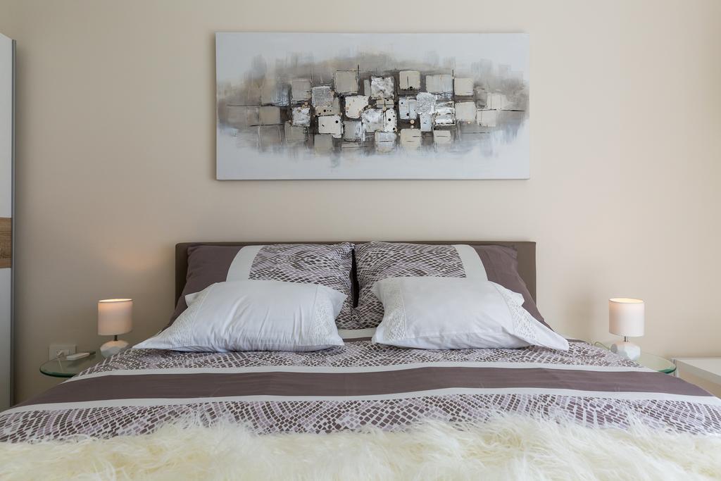 Central Boutique Apartments With Balconies, In Walking Distance To The Sea Задар Екстериор снимка