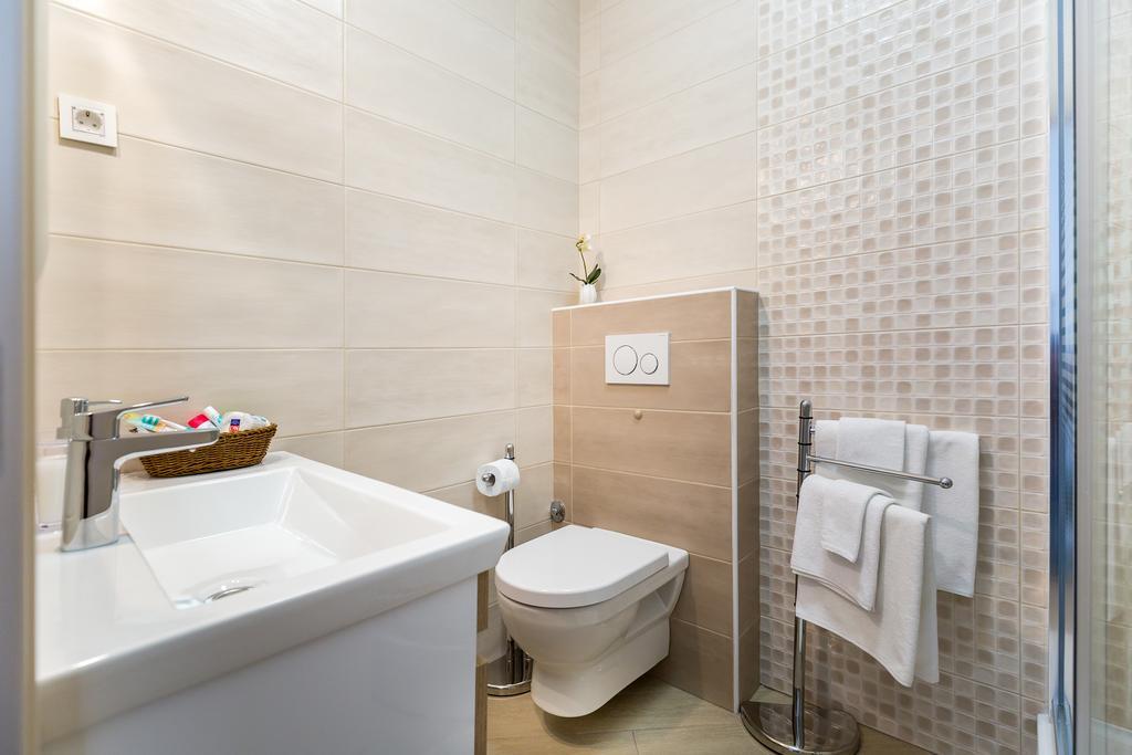 Central Boutique Apartments With Balconies, In Walking Distance To The Sea Задар Екстериор снимка