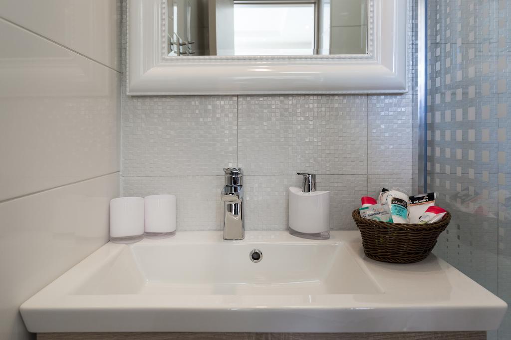 Central Boutique Apartments With Balconies, In Walking Distance To The Sea Задар Екстериор снимка