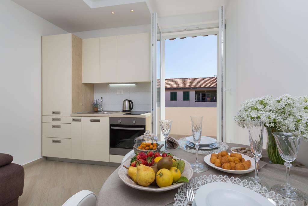 Central Boutique Apartments With Balconies, In Walking Distance To The Sea Задар Екстериор снимка