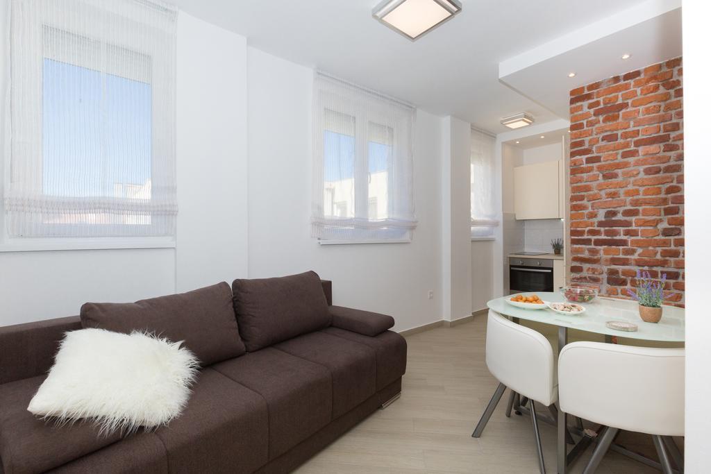 Central Boutique Apartments With Balconies, In Walking Distance To The Sea Задар Екстериор снимка