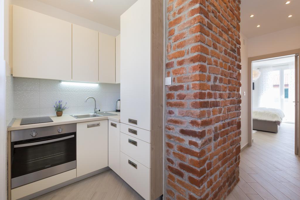 Central Boutique Apartments With Balconies, In Walking Distance To The Sea Задар Екстериор снимка