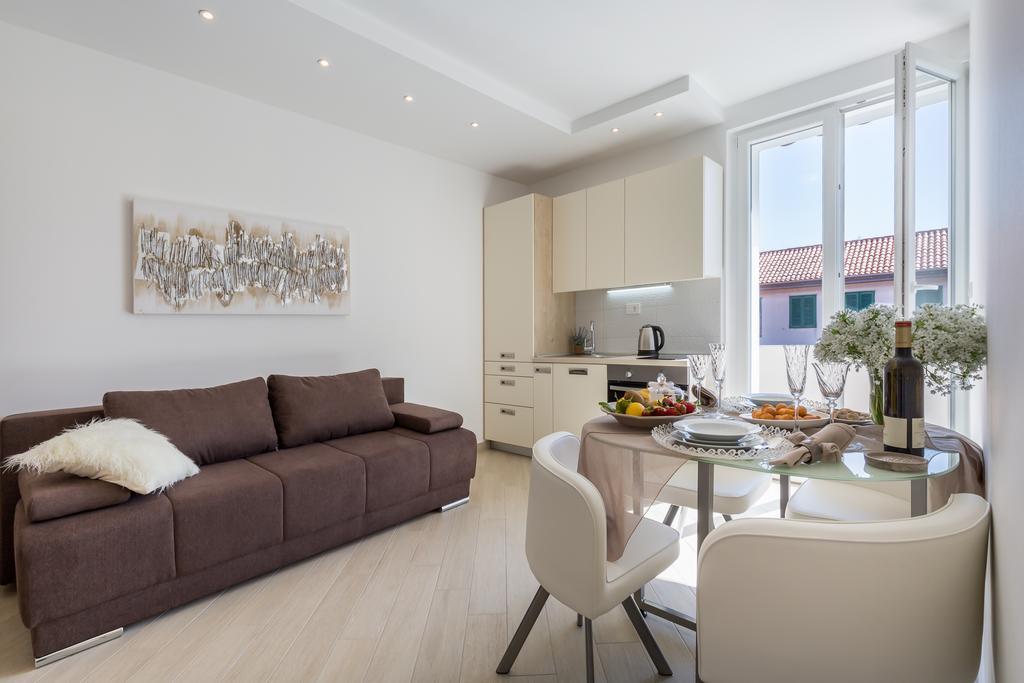 Central Boutique Apartments With Balconies, In Walking Distance To The Sea Задар Екстериор снимка