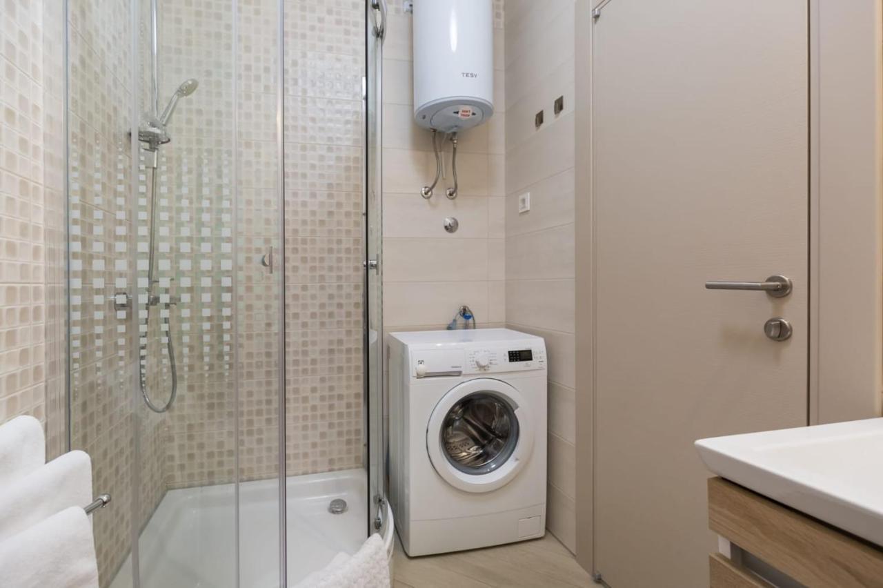 Central Boutique Apartments With Balconies, In Walking Distance To The Sea Задар Екстериор снимка
